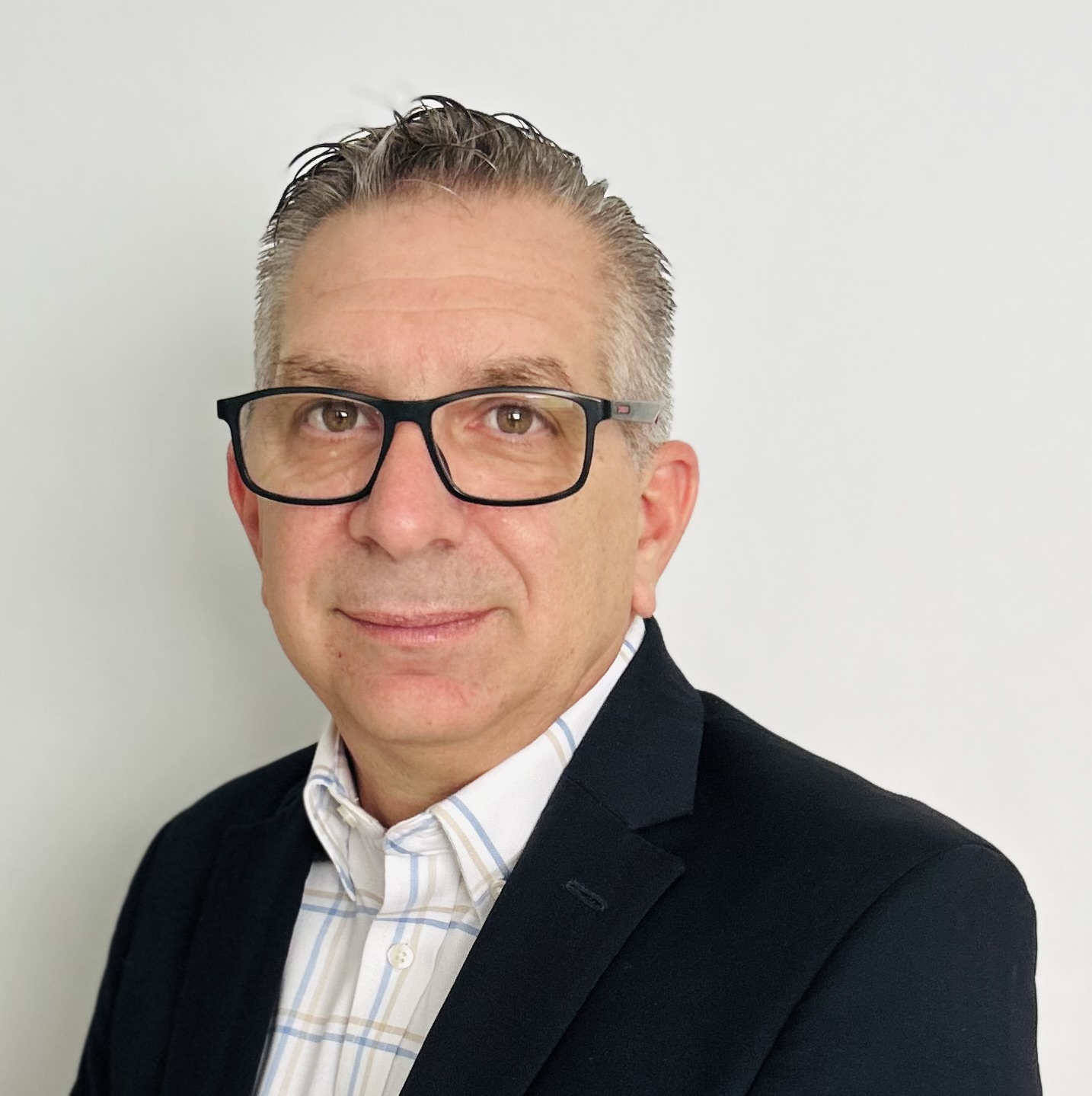 Horacio De La Cruz Jr., Founder of Veritas Data